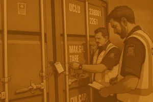 Почему могут задержать груз на таможне?